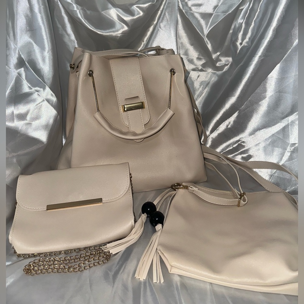 Elegant Cream Women's Bag Set